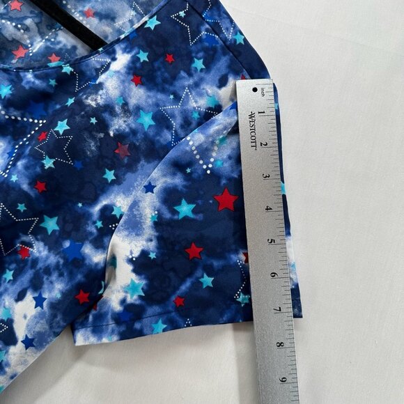 Dickies Scrub Top Womens Sz M Americana Stars and Tie Dye Medical Uniform Blue - Picture 8 of 10